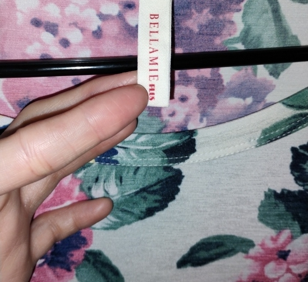 Floral Long Sleeved Dress With belled Sleeves - Picture 3 of 5